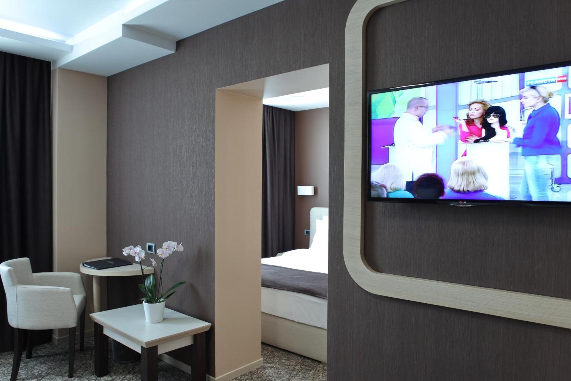 Čačak Garni Hotel Aveny מראה חיצוני תמונה